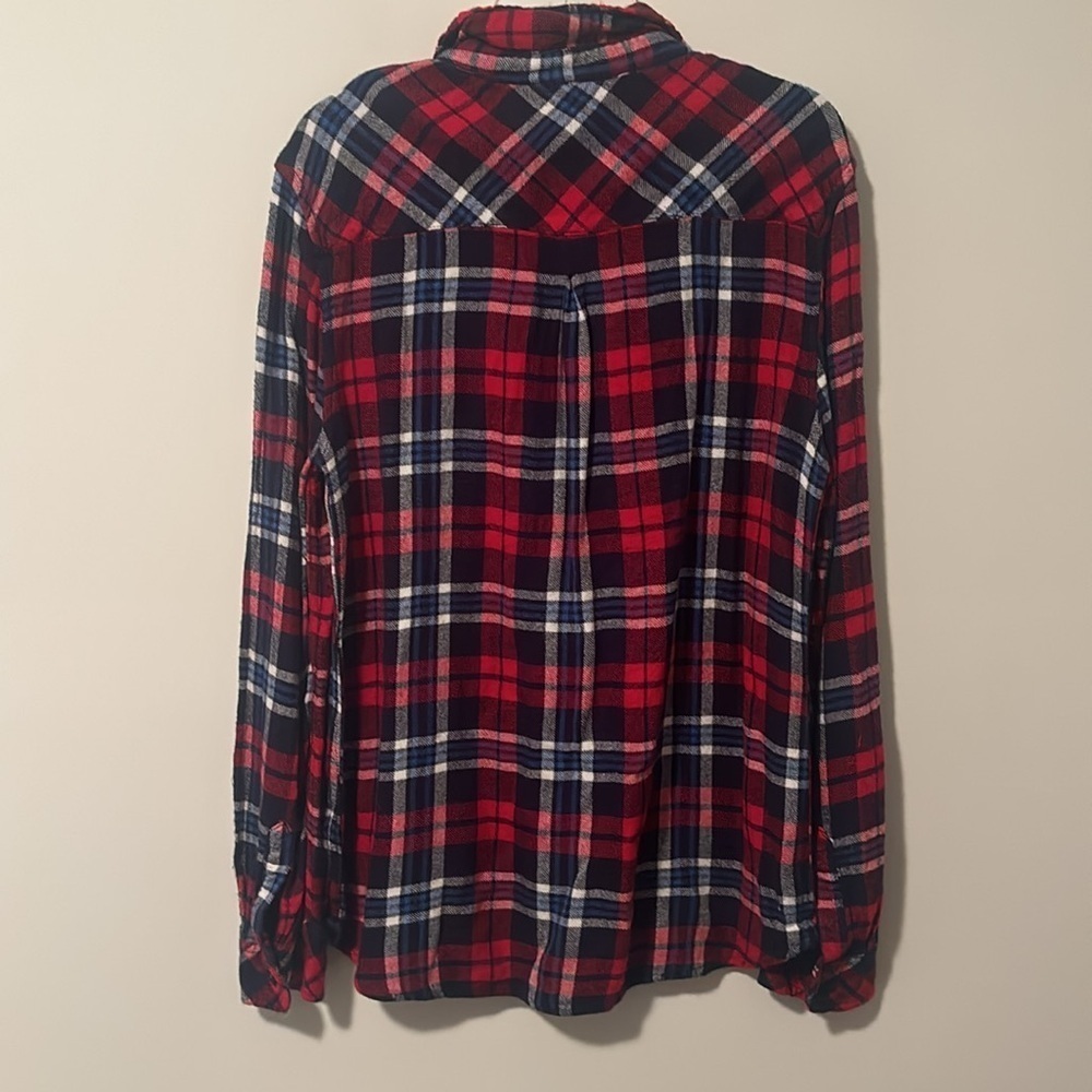BeachLunchLounge collection super soft flannel. Size small. - Picture 5 of 8